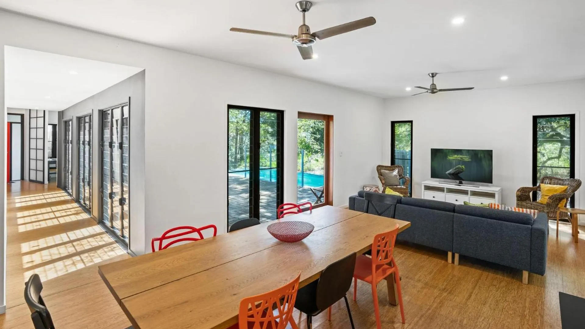 16 Ibis Court Rainbow Shores Rainbow Beach 0*,  Australië